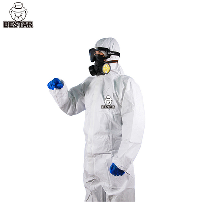 CE αδιάβροχος τύπος 5 6 φορμών PPE μίας χρήσης προστατευτικός για τον καθαρισμό του δωματίου